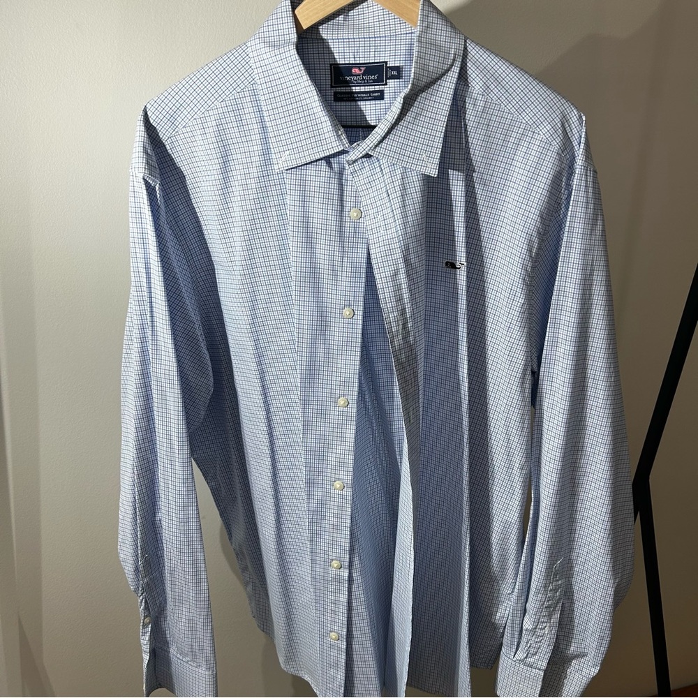Vineyard Vines dress shirt Mens size XXL.